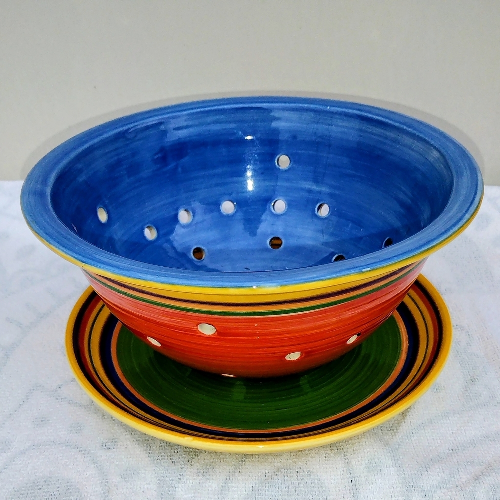 Pacific Rim Santa Fe Pierced Berry Bowl with Underplate